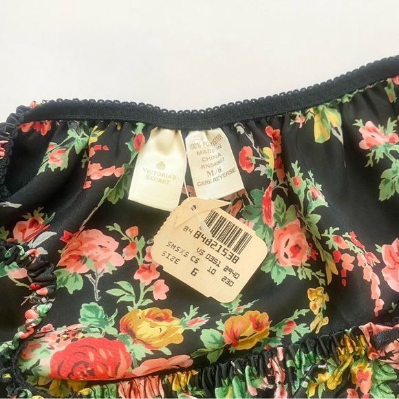 🌺SOLD🌺 NWT Vintage Victoria’s Secret Silky Satin Deadstock Bikini Panties - Picture 5 of 9